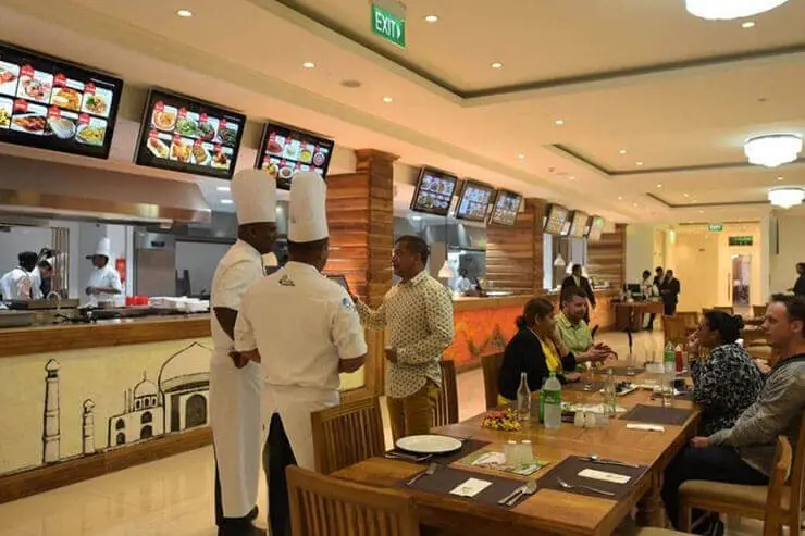 Hampton- Food Court